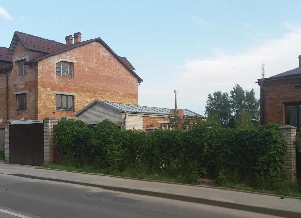 "Arttrakt" Hotel Lviv Eksteriør billede